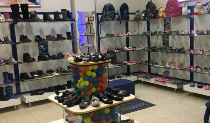 Магазин детской обуви от известной франшизы