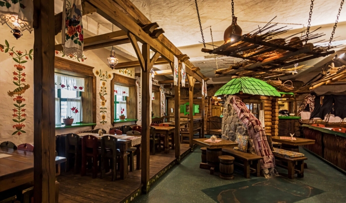 Уютный ресторан в русской стилистике в новом ЖК