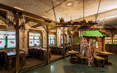 Уютный ресторан в русской стилистике в новом ЖК