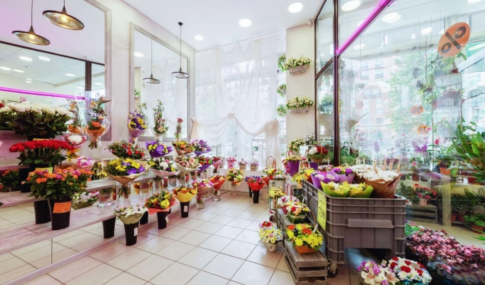 Прибыльный цветочный салон рядом с метро
