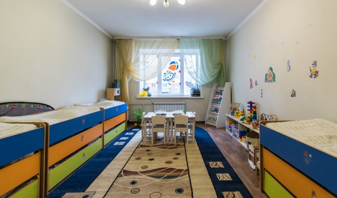 Укомплектованный детский сад с собственной площадкой