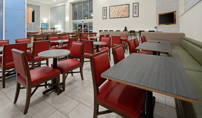 Успешная сеть из 3-х кафе-столовых в престижной локации