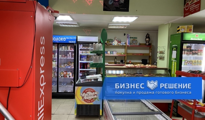 Продуктовый магазин в центральном районе Москвы