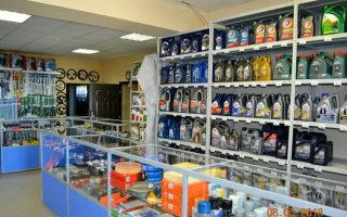 Магазин автозапчастей в ТЦ с высоким трафиком и парковкой