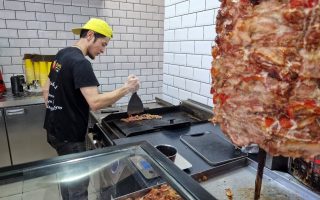 Успешная точка продажи шаурмы