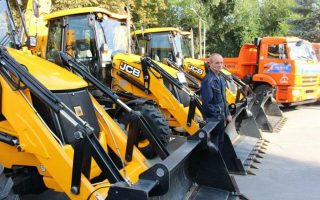 Компания по аренде спецтехники с собственным автопарком