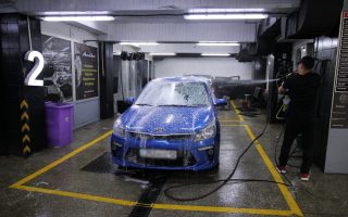 Известная автомойка в центре города