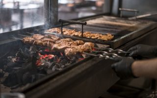 Успешное кафе с мангалом
