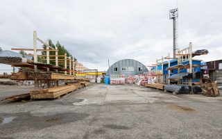 Торговый дом с производственной площадкой