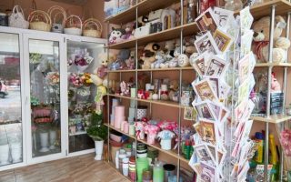 Сеть цветочных магазинов с устойчивой клиентской базой