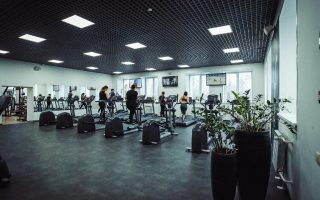 Фитнес-клуб с бассейном на западе Москвы, прибыль 3.5 млн/мес