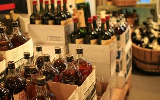 Оптовая покупка и продажа крепкого алкоголя