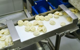 Популярное производство с розничной сетью