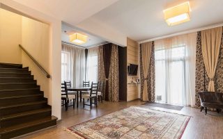 Эксклюзивный загородный клуб с домом 450 кв.м и виллой 250 кв.м