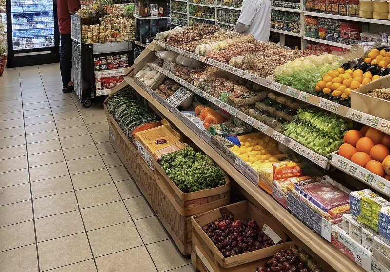 Круглосуточный магазин продуктов и табака без конкурентов