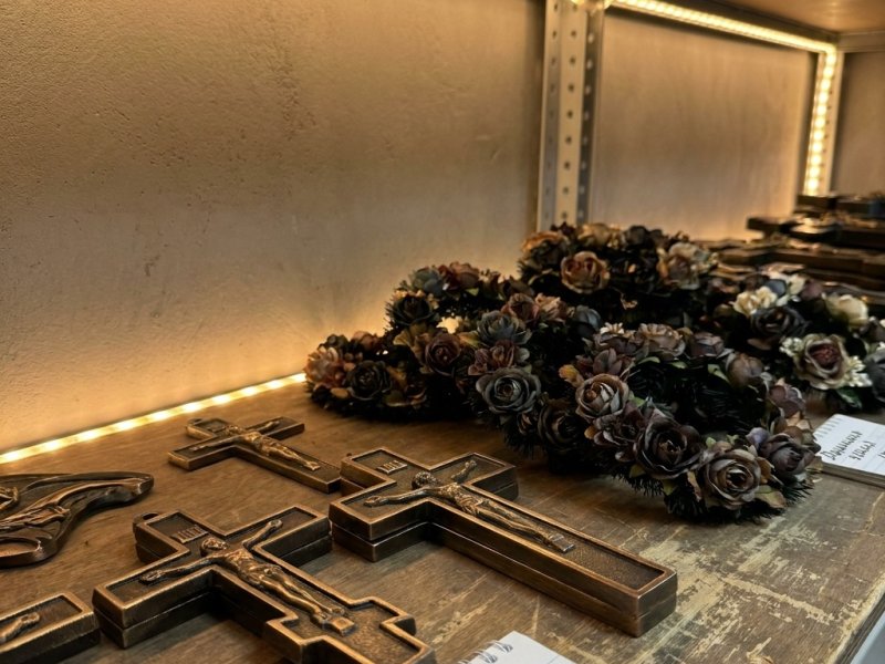 Продам. Магазин ритуальных товаров. Прибыль 140к