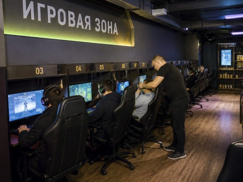 Киберклуб. Прибыль 210к