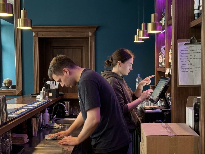 Прибыльный бар у метро Арбатская